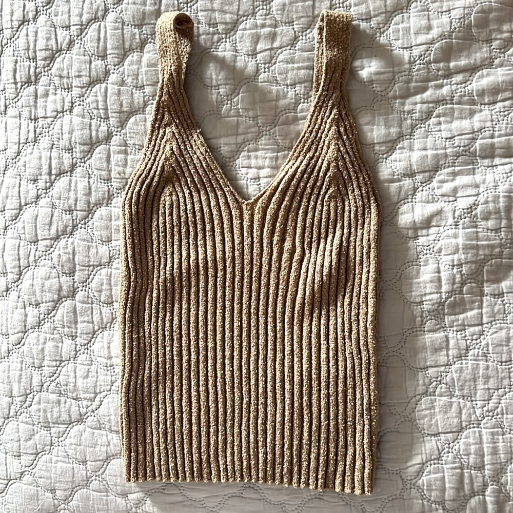 tan/nude tank!!!